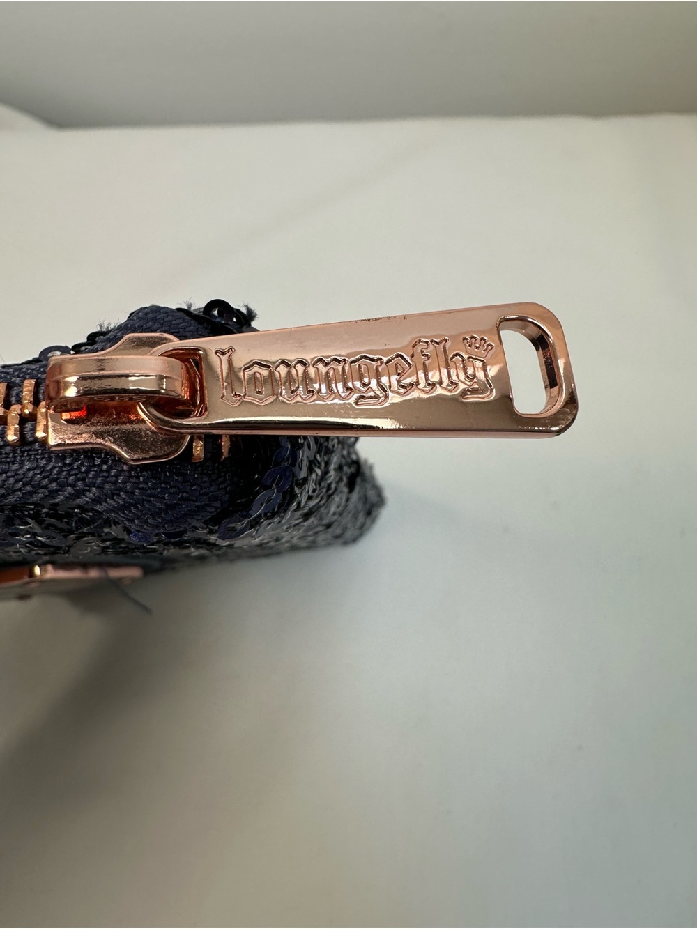 Disney Cruise Line Loungefly Navy Sequin Bow Zip Wallet Rose-Gold Anchor - Picture 4 of 9